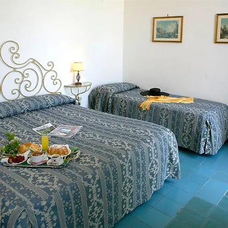 Hotel Crawford