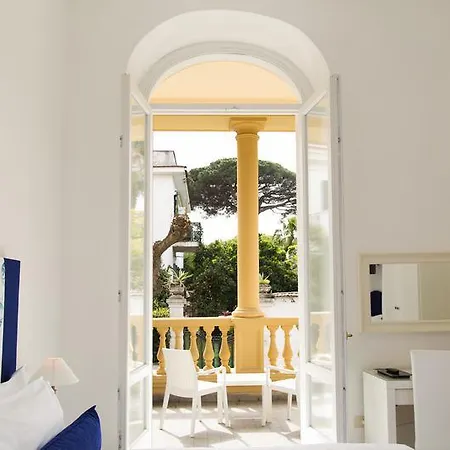 Crawford 4* Sant'Agnello