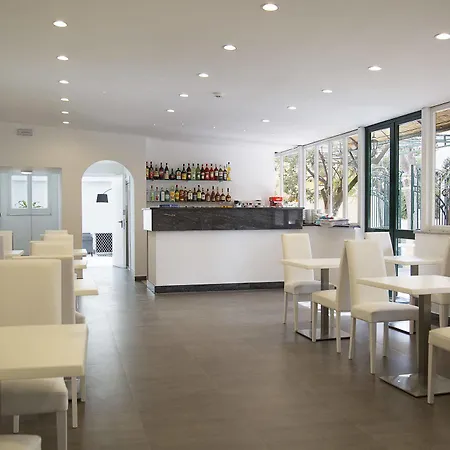 Crawford 4* Sant'Agnello